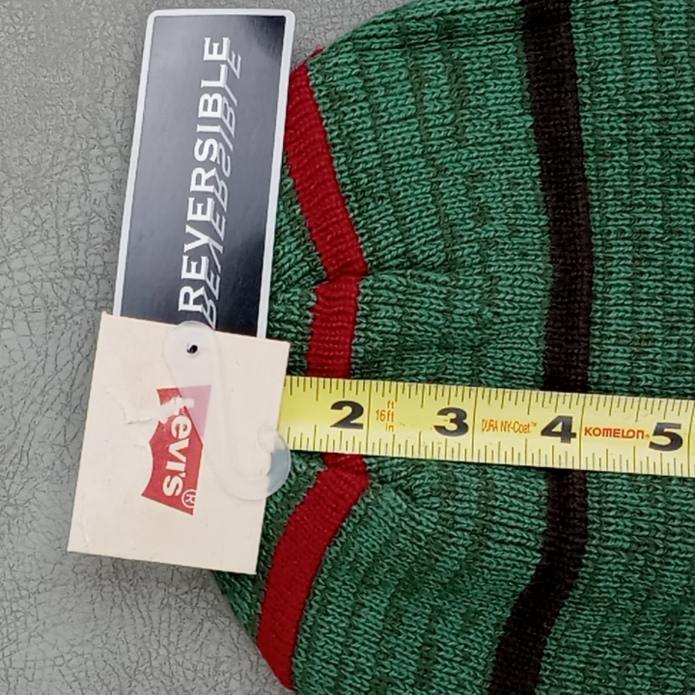Levi's Reversible Beanie Hat Green NWT - Picture 10 of 10